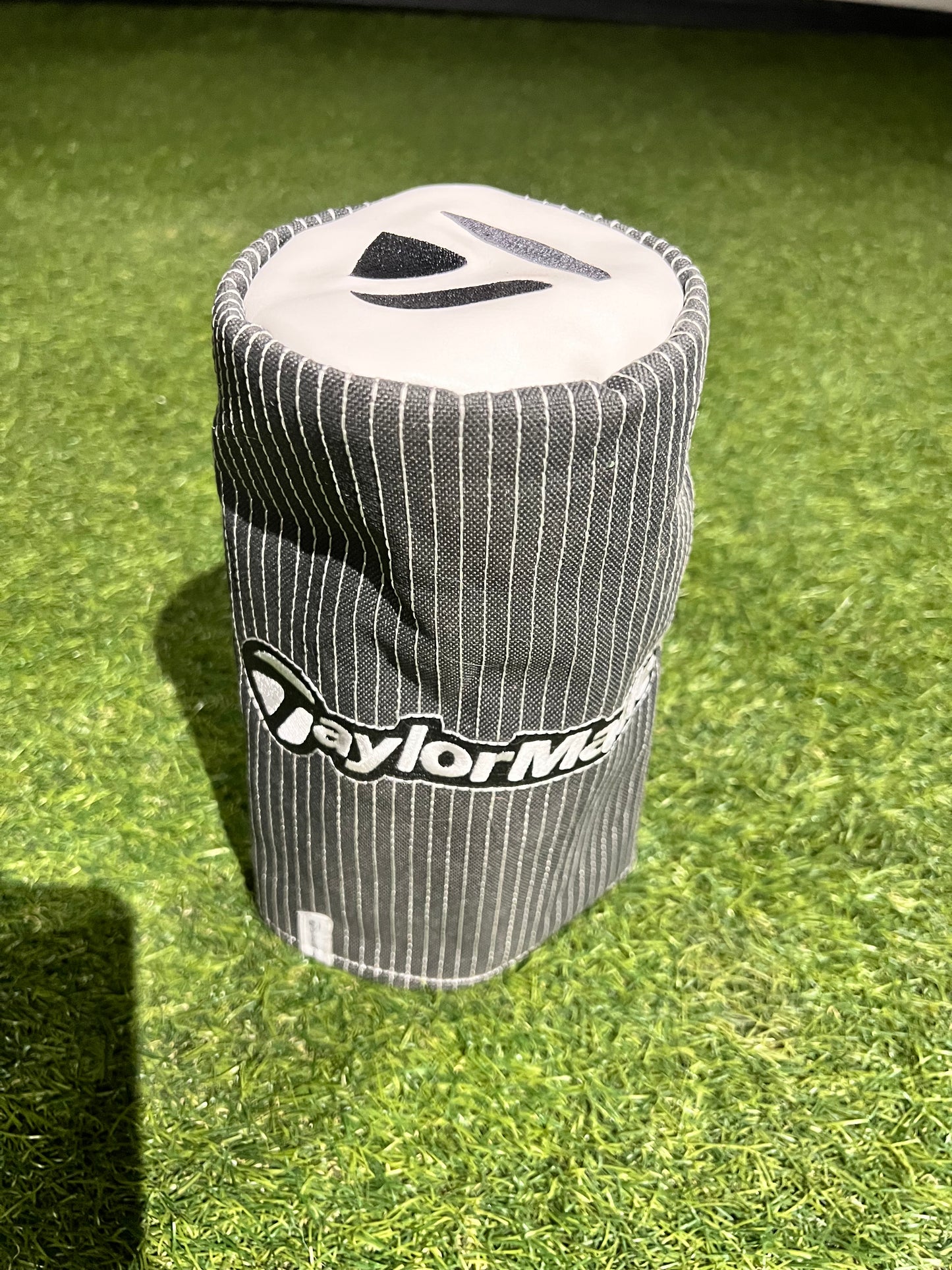 TaylorMade driver barrel headcover